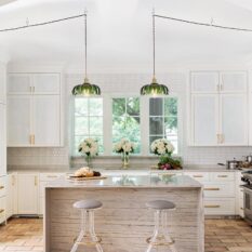 Green Glass Pendant Stylish Lighting Fixture 2